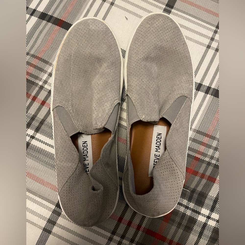 Steve Madden slip on shoes, size 7